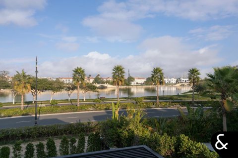 Villa à Jumeirah Islands, Dubai, 5 chambres, 548 m², № 88578 - photo 2