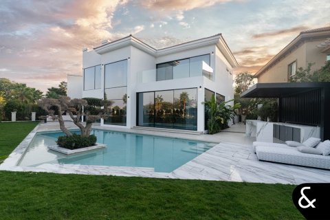 Villa à Jumeirah Islands, Dubai, 5 chambres, 548 m², № 88578