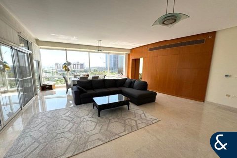 Appartement à Jumeirah Lake Towers, Dubai, 2 chambres, 189 m², № 88576