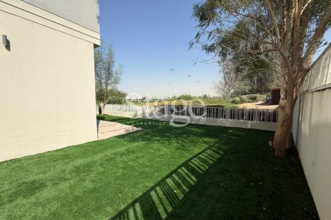 Villa en Club Villas at Dubai Hills, Dubai Hills Estate, Dubai, 4 dormitorios, 391 m², № 122161 - foto 20