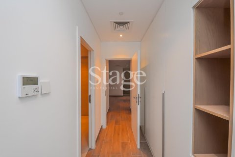 Duplex in Dubai 6 bedrooms, 753 sq.m. № 122163 - photo 26