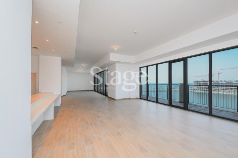 Duplex in Dubai 6 bedrooms, 753 sq.m. № 122163 - photo 2