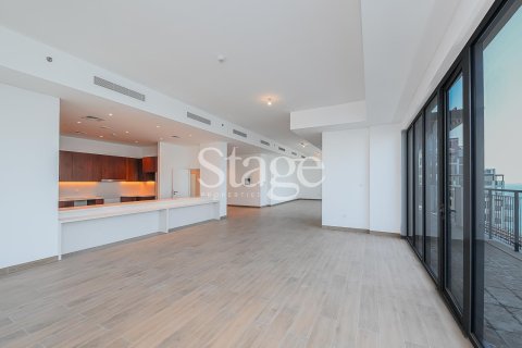 Duplex in Dubai 6 bedrooms, 753 sq.m. № 122163 - photo 10
