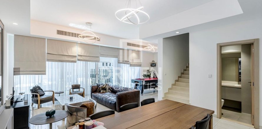Maison de ville à Victory Heights, Dubai Sports City, Dubai, 4 chambres, 157.1 m², № 138245