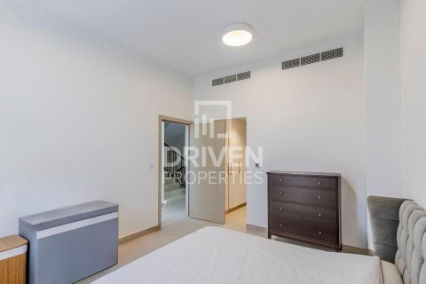 Maison de ville à Victory Heights, Dubai Sports City, Dubai, 4 chambres, 157.1 m², № 138245 - photo 13