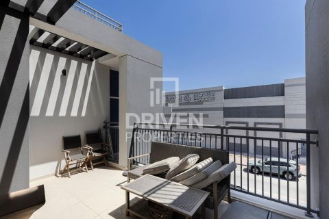 Maison de ville à Victory Heights, Dubai Sports City, Dubai, 4 chambres, 157.1 m², № 138245 - photo 10