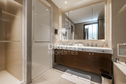 Apartment in The Address Residence Fountain Views, Downtown Dubai (Downtown Burj Dubai), Dubai 2 bedrooms, 124.21 sq.m. № 128257 - photo 15