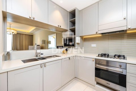 Apartment in The Address Residence Fountain Views, Downtown Dubai (Downtown Burj Dubai), Dubai 2 bedrooms, 124.21 sq.m. № 128257 - photo 14