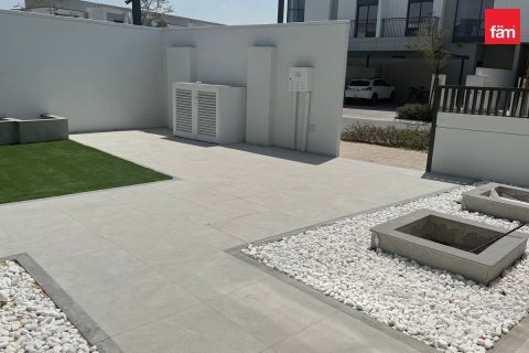 Adosado en Al Furjan, Dubai, 4 dormitorios, 407.7 m², № 11974 - foto 17