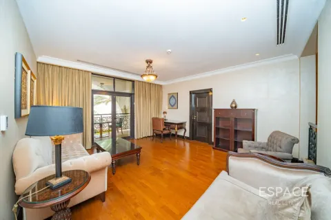 Villa en Palm Jumeirah, Dubai, 5 dormitorios, 413 m², № 122842 - foto 11