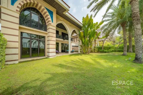 Villa en Palm Jumeirah, Dubai, 5 dormitorios, 413 m², № 122842 - foto 19