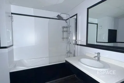 Apartment in Jumeirah Beach Residence, Dubai 2 bedrooms, 123 sq.m. № 122848 - photo 10