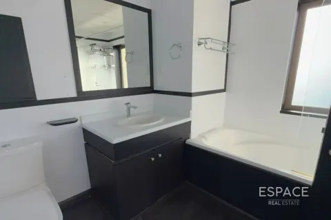 Apartment in Jumeirah Beach Residence, Dubai 2 bedrooms, 123 sq.m. № 122848 - photo 12