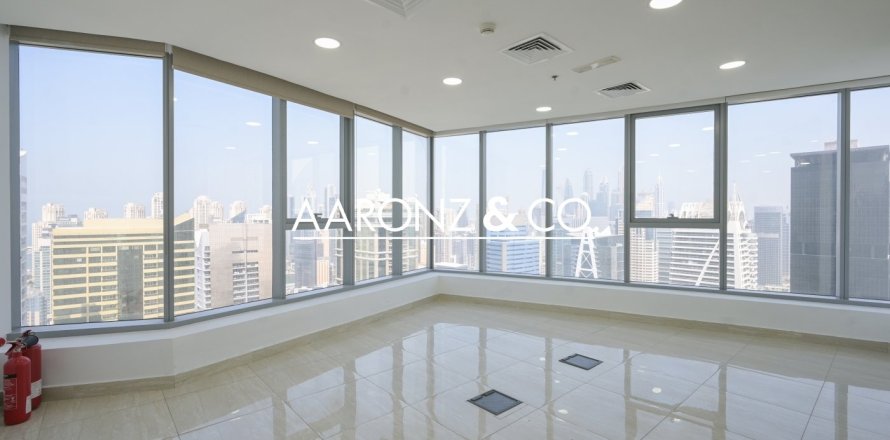 مكتب في أبراج بحيرة جميرا, دبي 98.3 م² رقم 78260