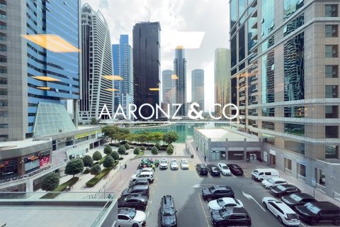 Oficina en Jumeirah Lake Towers, Dubai, 230 m², № 78259 - foto 8