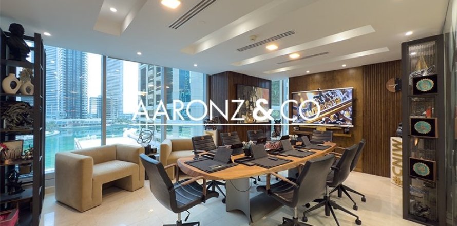 Oficina en Jumeirah Lake Towers, Dubai, 230 m², № 78259