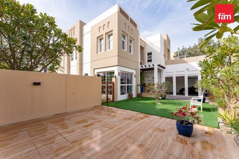 Villa en Dubai, 5 dormitorios, 658.6 m², № 10641 - foto 12