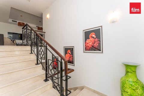 Villa en Dubai, 5 dormitorios, 658.6 m², № 10641 - foto 7