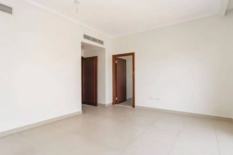 Villa in Dubai 3 bedrooms, 284 sq.m. № 120390 - photo 6