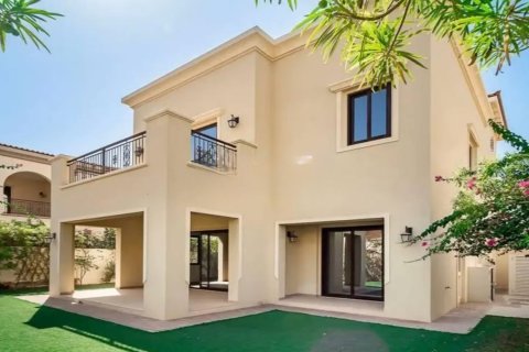 Villa in Dubai 3 bedrooms, 284 sq.m. № 120390