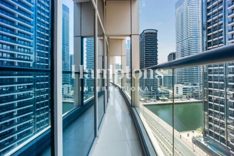 Apartment in The Address Dubai Marina, Dubai Marina, Dubai 3 bedrooms, 123.282 sq.m. № 108897