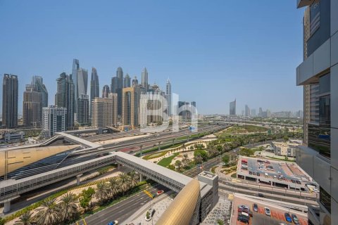 Apartment in Jumeirah Lake Towers, Dubai 2 bedrooms, 154 sq.m. № 56899 - photo 6