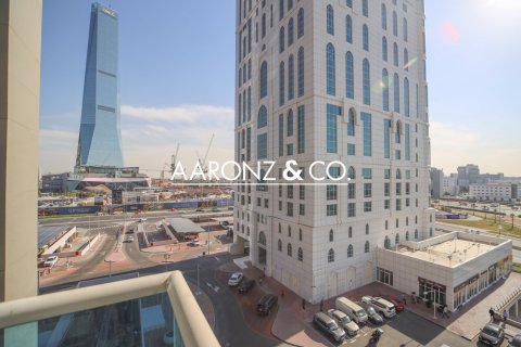 Apartamento en Jumeirah Lake Towers, Dubai, 1 dormitorio, 91 m², № 78205 - foto 1