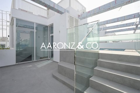 Villa en Al Barari, Dubai, 4 dormitorios, 459 m², № 78208 - foto 16