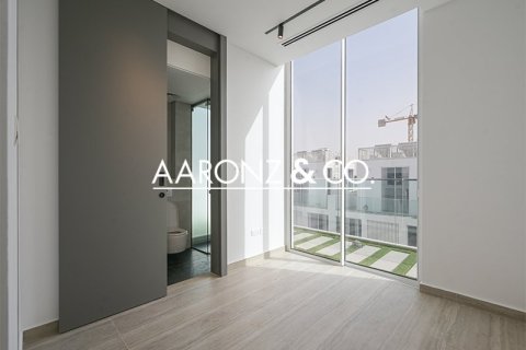 Villa en Al Barari, Dubai, 4 dormitorios, 459 m², № 78208 - foto 6