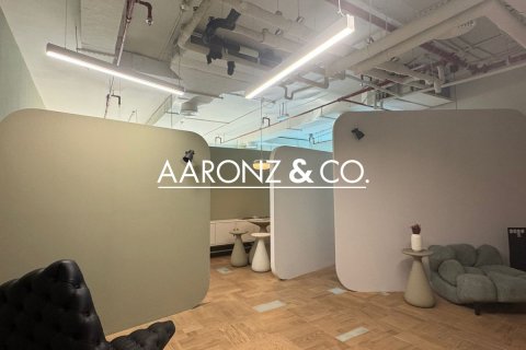 Oficina en Business Bay, Dubai, 109 m², № 78207 - foto 3