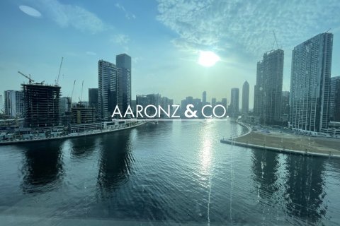 Oficina en Business Bay, Dubai, 92 m², № 78206 - foto 11