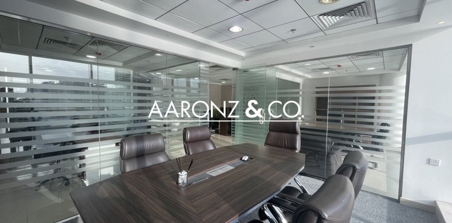 Oficina en Business Bay, Dubai, 92 m², № 78206