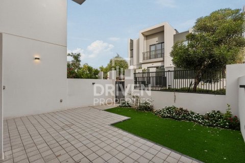 Купить таунхаус в Villanova, Dubai Land, Дубай: 3 спальни, 161.84м², № 142893 - фото 13