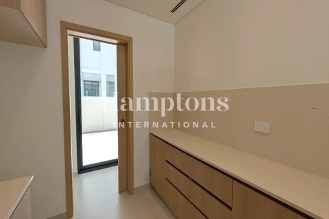 Villa en Arabian Ranches 3, Dubai, 4 dormitorios, 549.79995400 m², № 98191 - foto 22