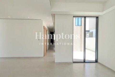 Villa in Arabian Ranches 3, Dubai 4 bedrooms, 380.62359100 sq.m. № 98193 - photo 10