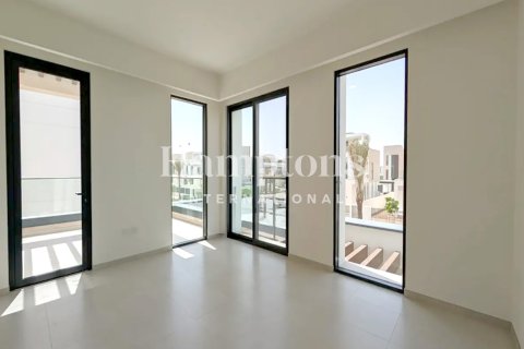 Villa in Arabian Ranches 3, Dubai 4 bedrooms, 380.62359100 sq.m. № 98193 - photo 6