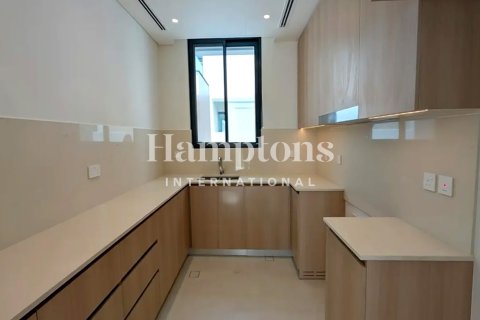 Villa in Arabian Ranches 3, Dubai 4 bedrooms, 380.62359100 sq.m. № 98193 - photo 15