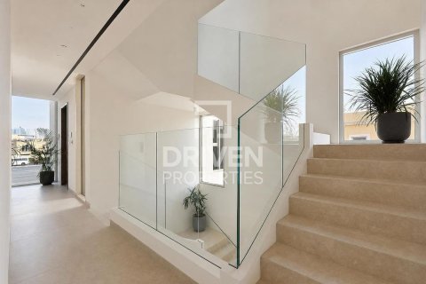 Villa in Jumeirah Park, Dubai 5 bedrooms, 560.95 sq.m. № 136812 - photo 25
