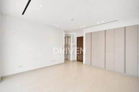 Villa in Jumeirah Park, Dubai 5 bedrooms, 560.95 sq.m. № 136812 - photo 15