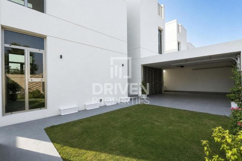 Villa in Jumeirah Park, Dubai 5 bedrooms, 560.95 sq.m. № 136812 - photo 4
