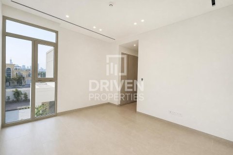 Villa in Jumeirah Park, Dubai 5 bedrooms, 560.95 sq.m. № 136812 - photo 10