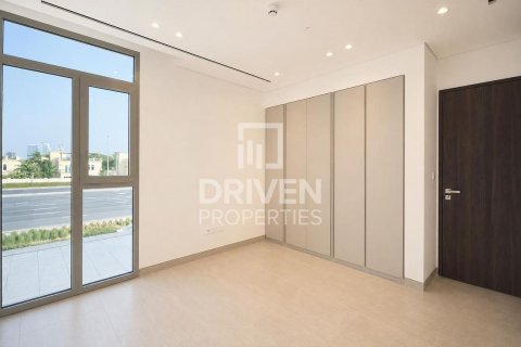 Villa in Jumeirah Park, Dubai 5 bedrooms, 560.95 sq.m. № 136812 - photo 11