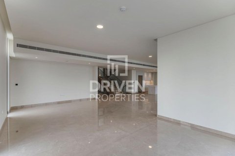 Villa en Dubai Hills Estate, Dubai, 5 dormitorios, 659.15 m², № 136821 - foto 3