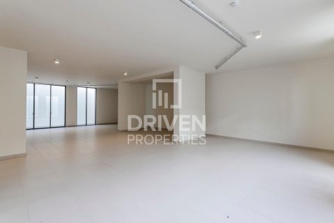 Villa en Dubai Hills Estate, Dubai, 5 dormitorios, 659.15 m², № 136821 - foto 5