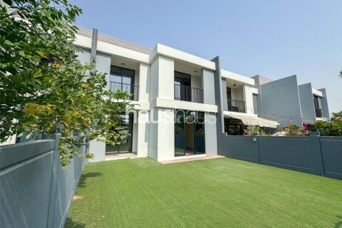 تاون هاوس في Motor City, دبي 4 غرف نوم, 270 م² رقم 44823 - صورة 1