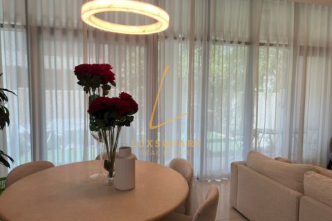 Villa en DAMAC Hills (Akoya by DAMAC), Dubai, 3 dormitorios, 253 m², № 141836 - foto 11