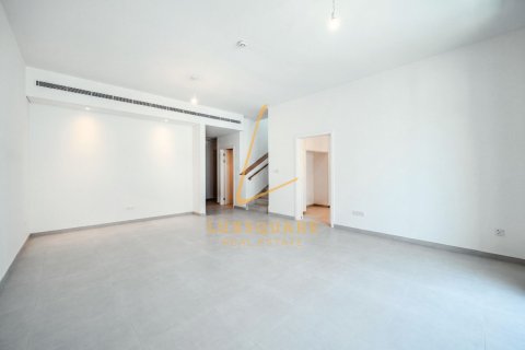 Villa en Jebel Ali, Dubai, 3 dormitorios, 241 m², № 141838 - foto 3