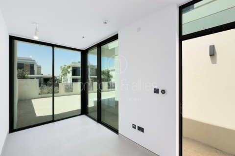 Villa in Dubai 5 bedrooms, 520.1 sq.m. № 77177 - photo 14