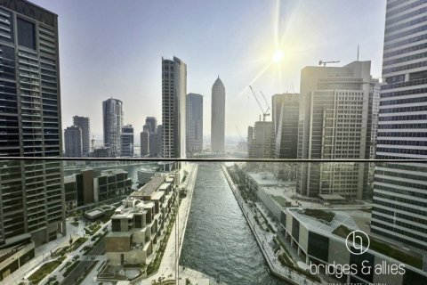 Apartment in Business Bay, Dubai 2 bedrooms, 83.8 sq.m. № 77175 - photo 1