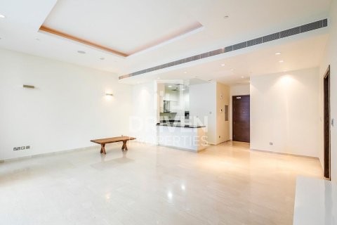 Снять в аренду квартиру в Oceana, Пальма Джумейра, Дубай: 1 спальня, 124м², № 20879 - фото 1
